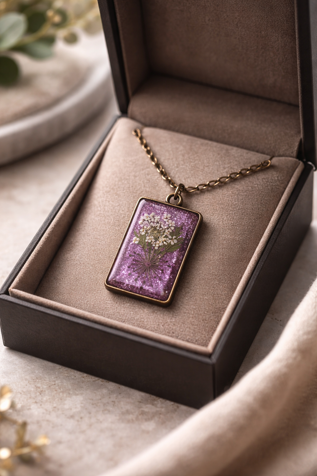 Purple & White Flower Lavender Resin Pendant Necklace – Handmade Floral Jewelry